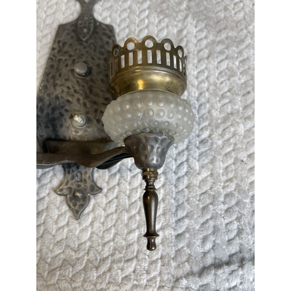 Vintage Arts & Crafts Gothic Brass wall Light SCONCE - Picture 4 of 9